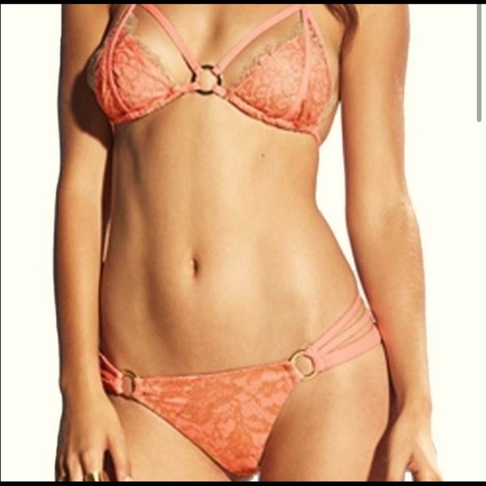 Beach bunny gunpowder & lace